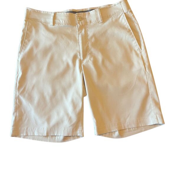 PGA Tour Men's Shorts Size 32 - Picture 1 of 7